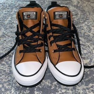 BRAND NEW CONVERSE UNISEX